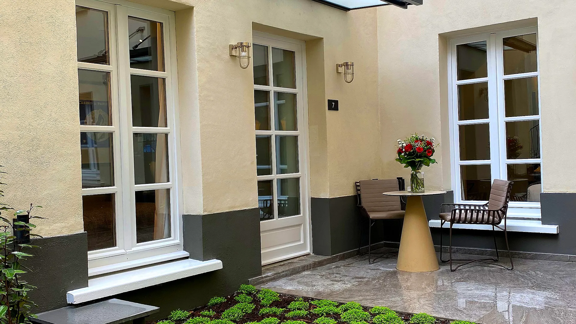 Hotel La Lanterne & Spa By Timhotel Paris