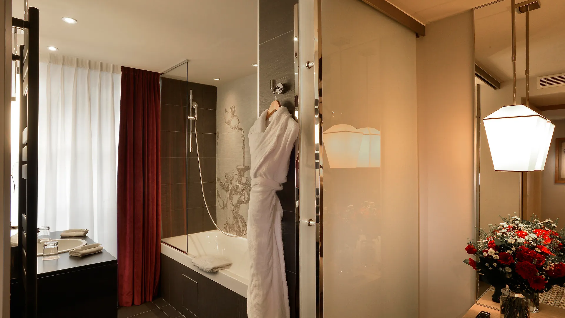 Hotel La Lanterne & Spa By Timhotel Paris
