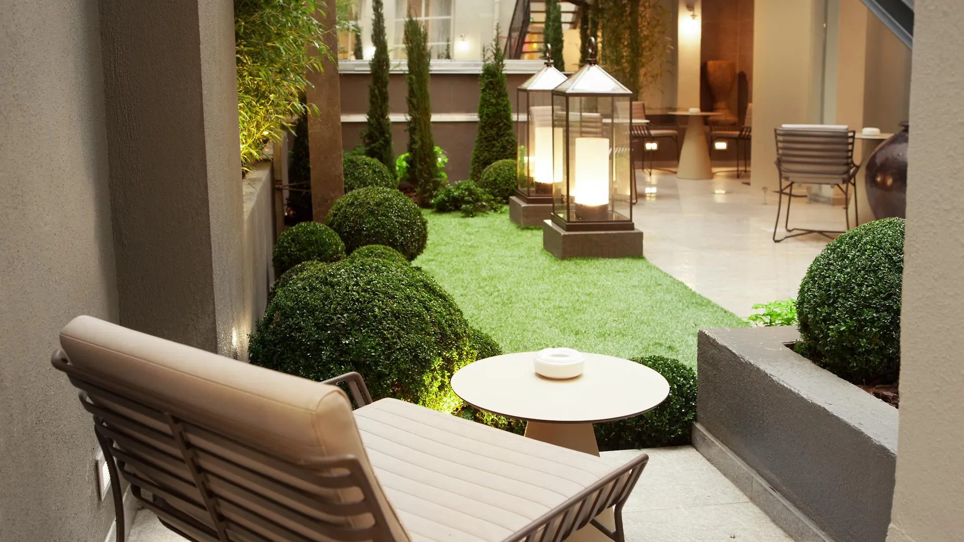 Hotel La Lanterne Paris
